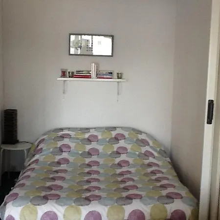 Isis Apartment