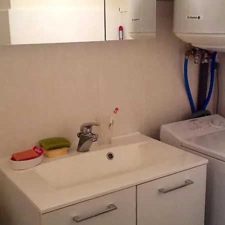 Διαμέρισμα Isis